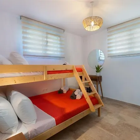 A Casa D' Irene Paxos וילה גאיוס